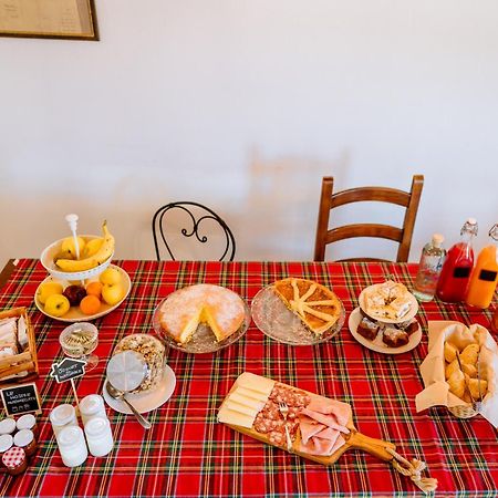 Agriturismo Giu Al Pozzo ガヴォッラーノ エクステリア 写真