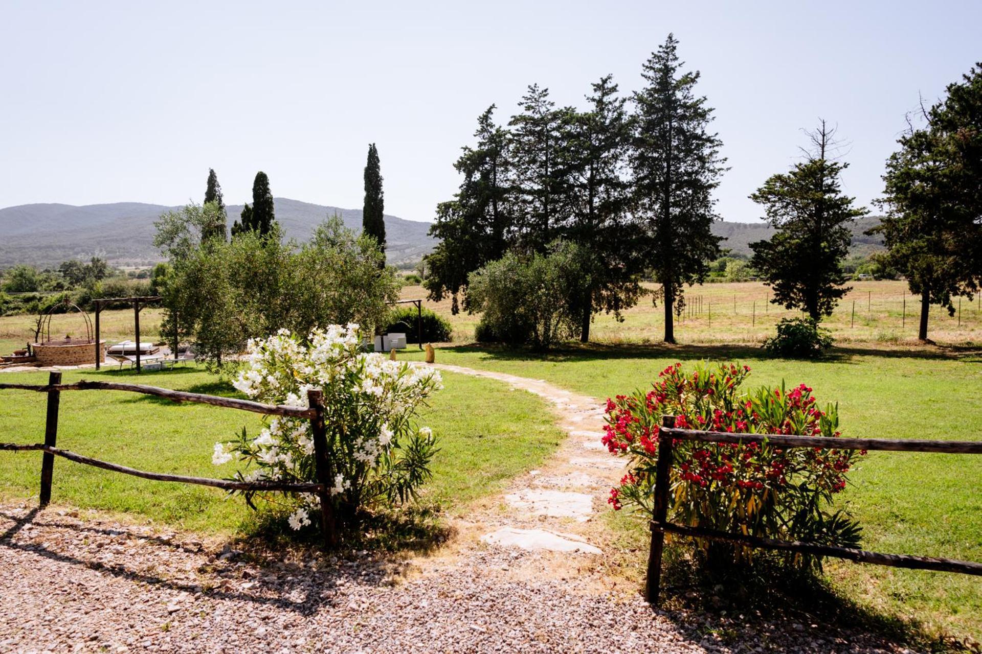 Agriturismo Giu Al Pozzo ガヴォッラーノ エクステリア 写真