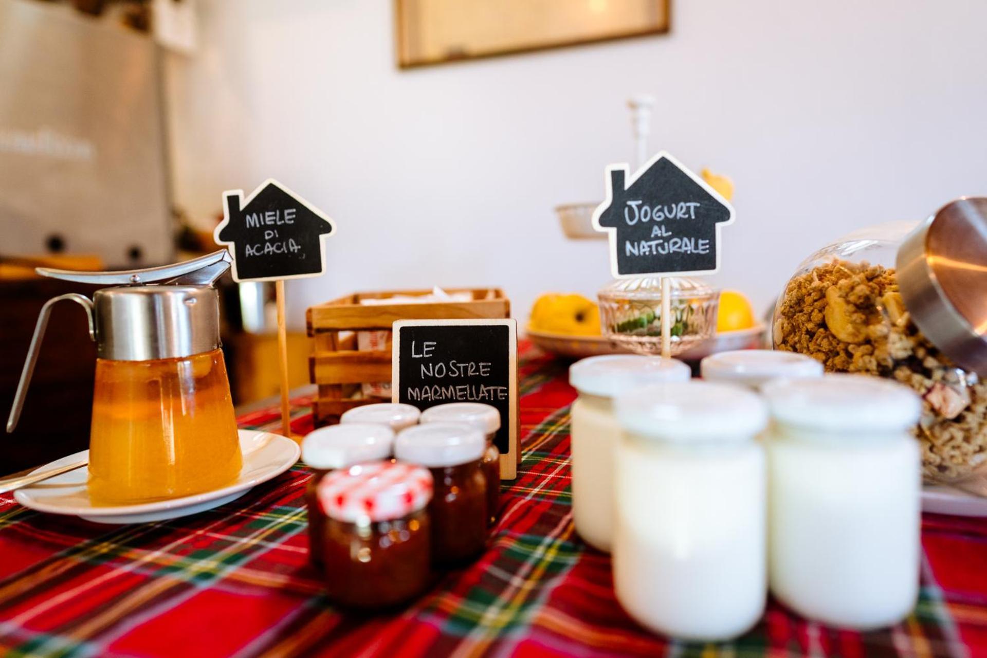 Agriturismo Giu Al Pozzo ガヴォッラーノ エクステリア 写真